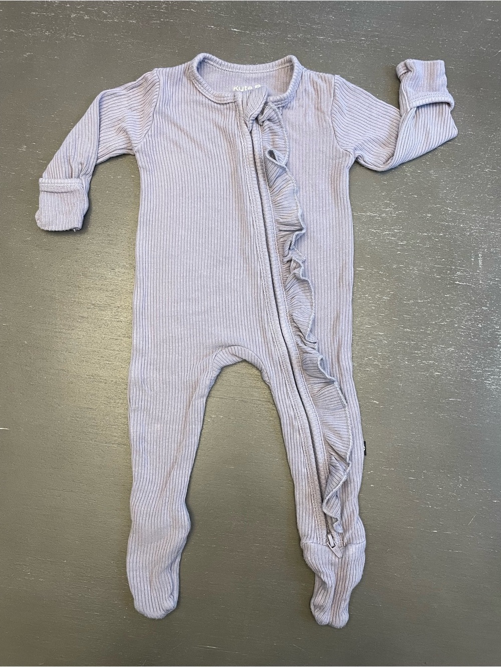 Kyte BABY LavenderBamboo Ribbed Ruffle Footed Zippy